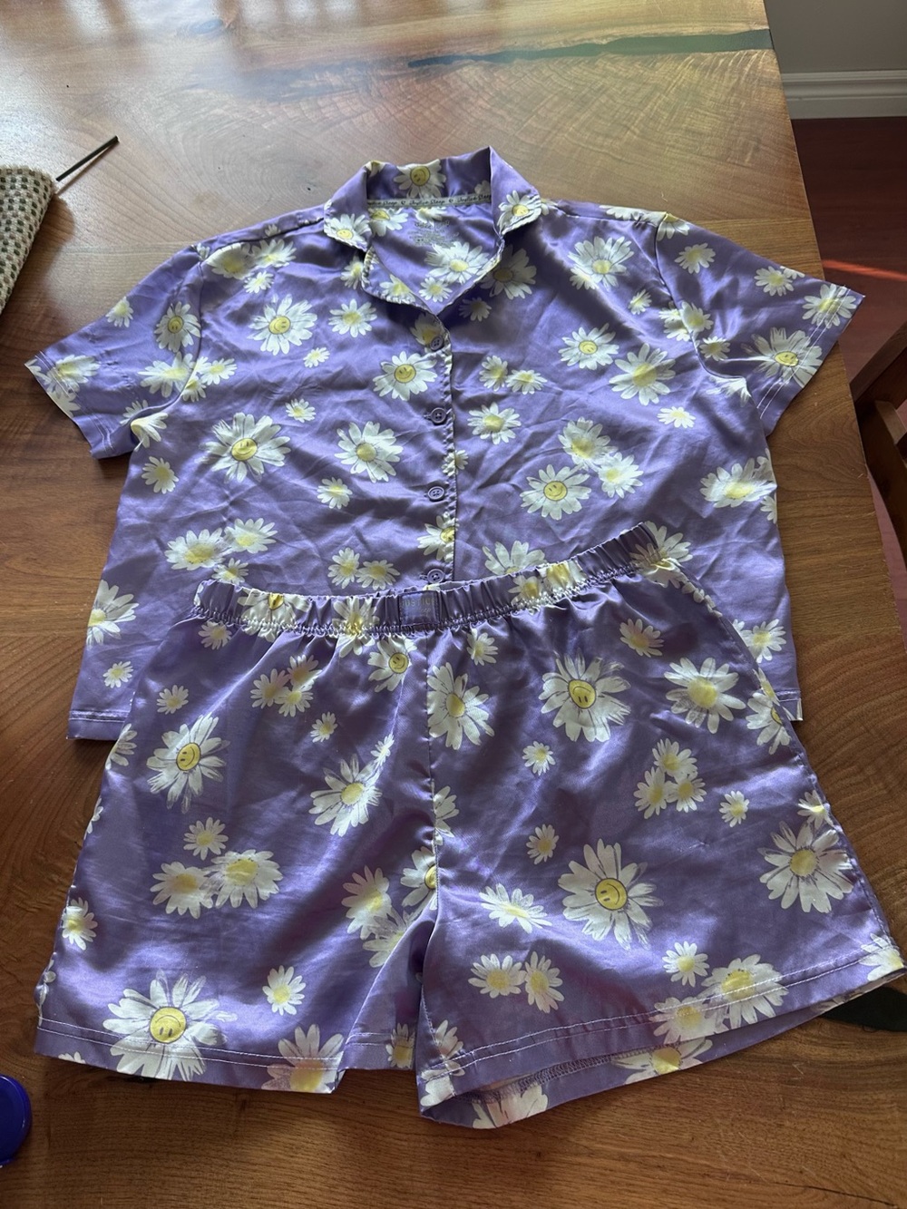 Girls XL (16-18)Justice Purple Daisy Pajama Top with Smiley Accents